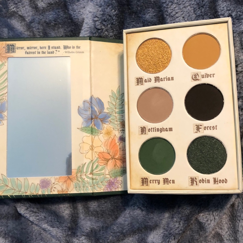 Storybook cosmetics- fairy tales robinhood palette